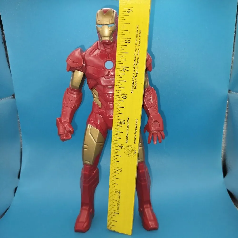 Hasbro Marvel Iron Man Action Figure 2019 Red Gold Blue 8.5